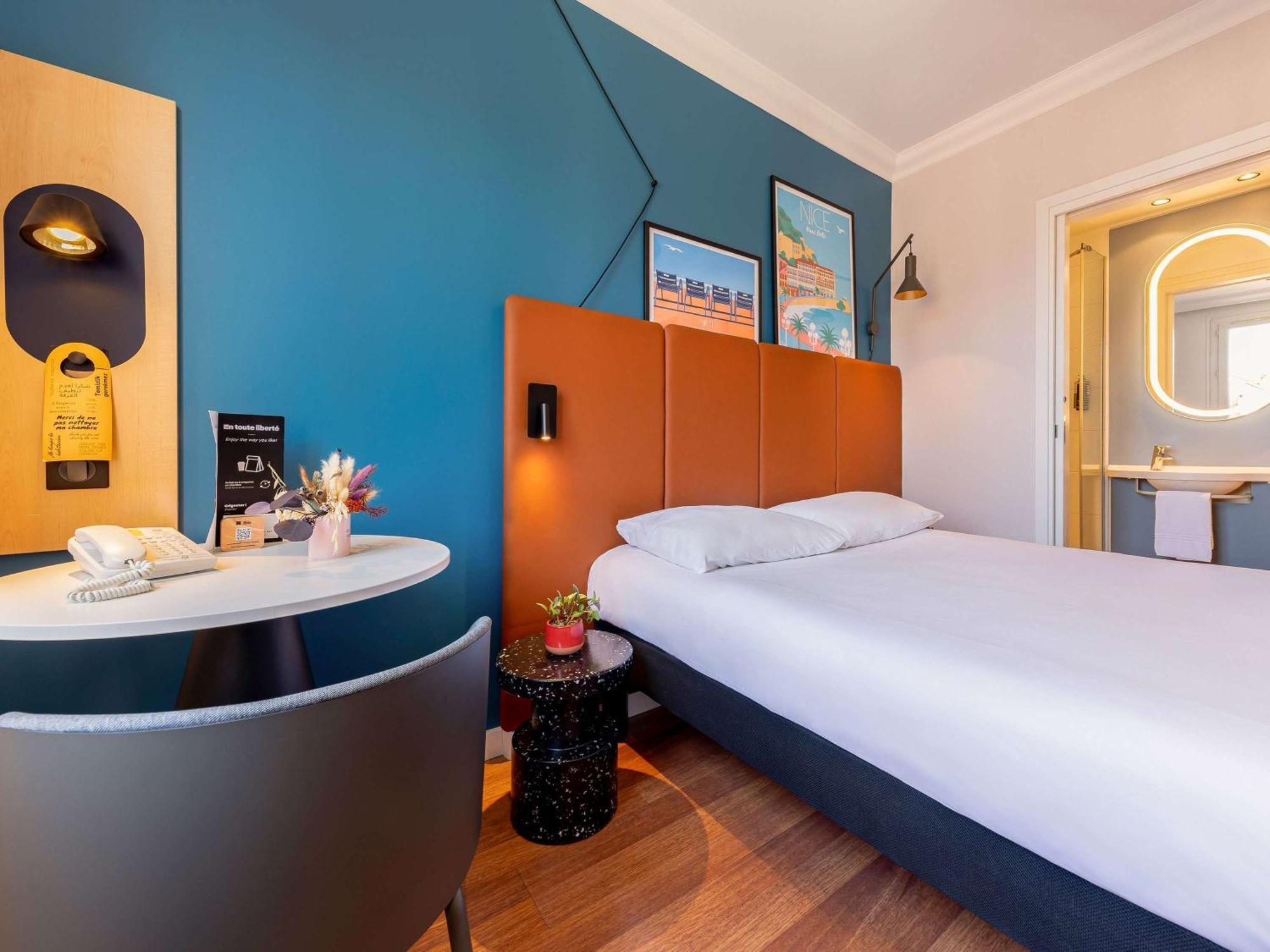 Ibis Centre Notre Dame 3*